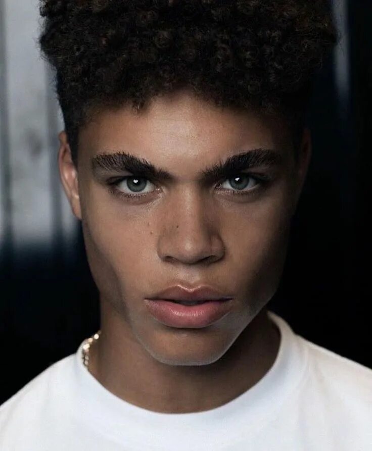 Black boy skin. Dark skin man. Light skin. Black boy skin. Blackonboys фото.