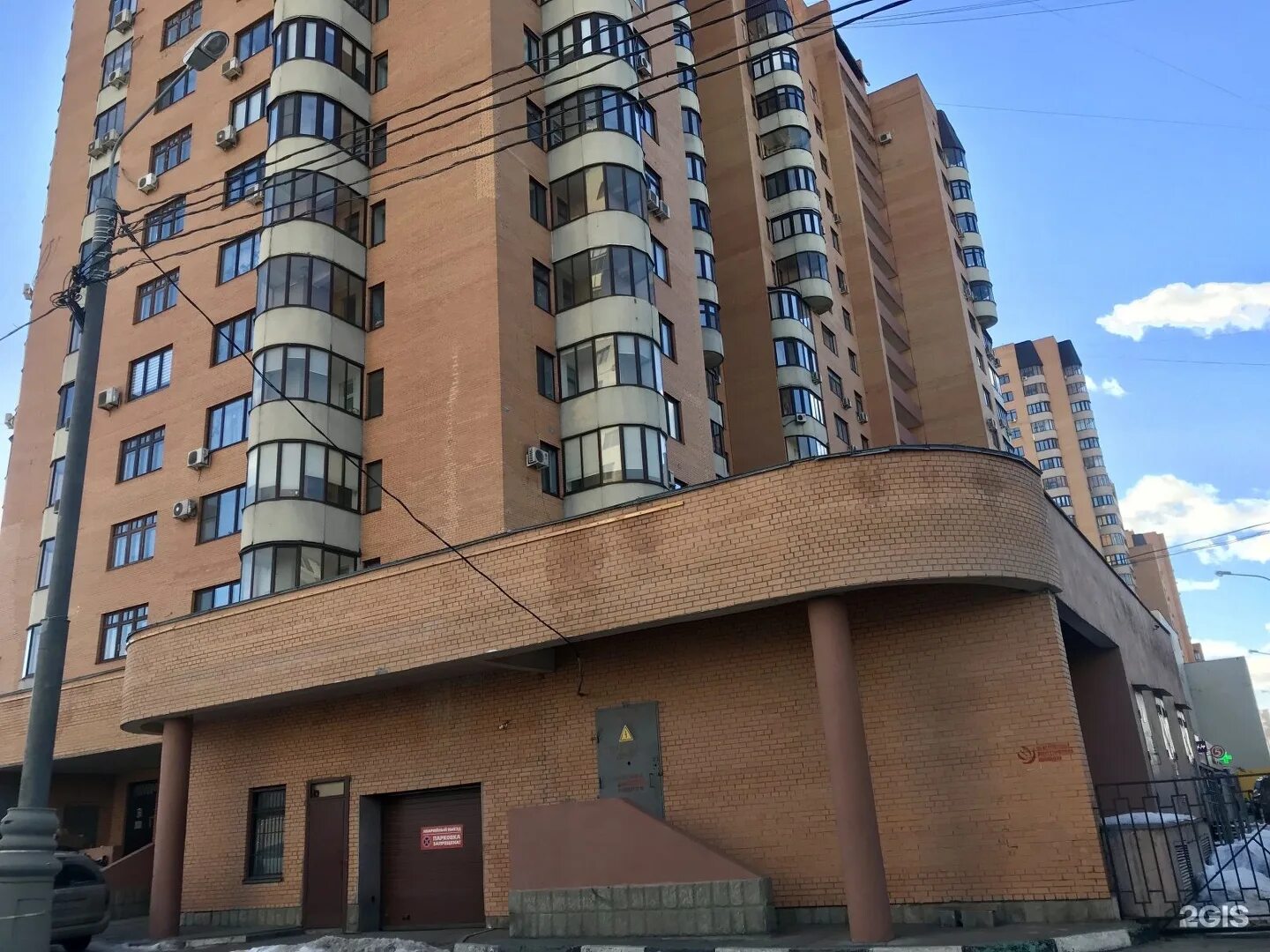 Москва шоссе энтузиастов 55. Шоссе энтузиастов 55. дом шоссе энтузиастов 55. шоссе энтузиастов 55 трещина. шоссе энтузиастов дом 52.