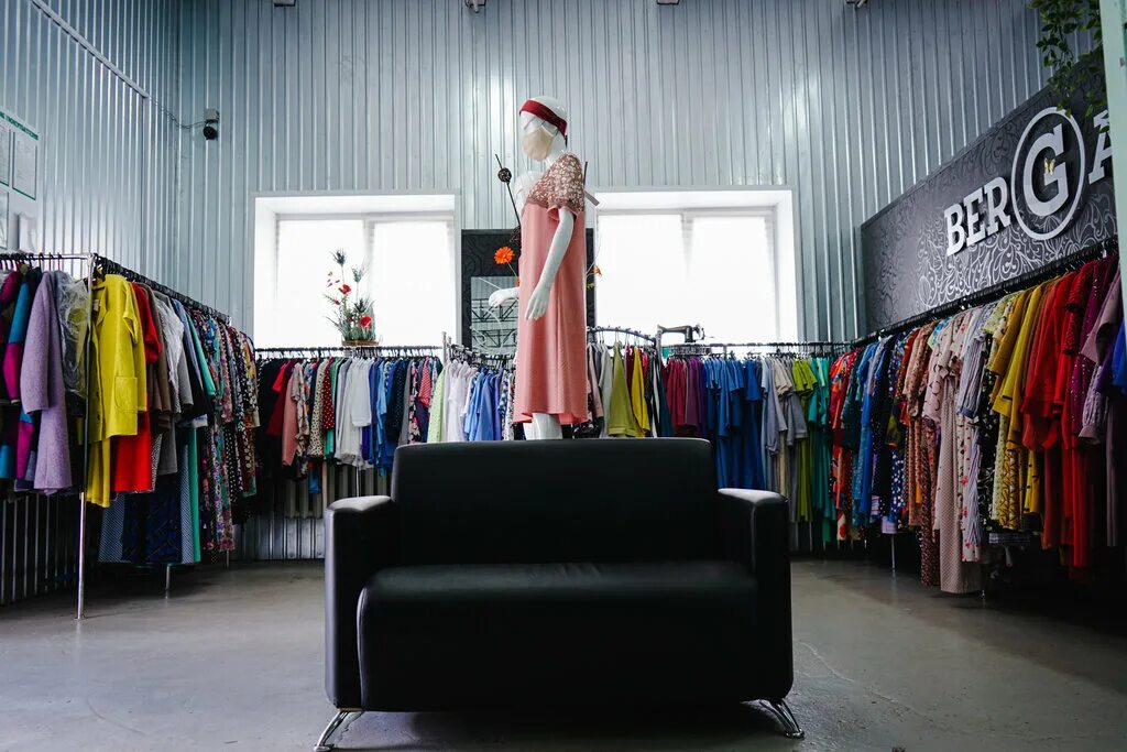 клевер кирово-чепецк швейная фабрика. киров профессия швея. швейная фабрика саратов ассортимент. фабрика наре иваново директор. аркада ишимбай швейная фабрика.