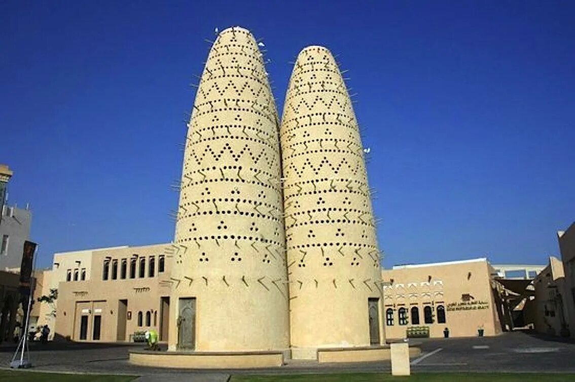 Этнографическая деревня катара доха. Katara cultural village. Этнографическая деревня катара. Матхаф: арабский музей современного искусства катар. Культурная деревня катара.
