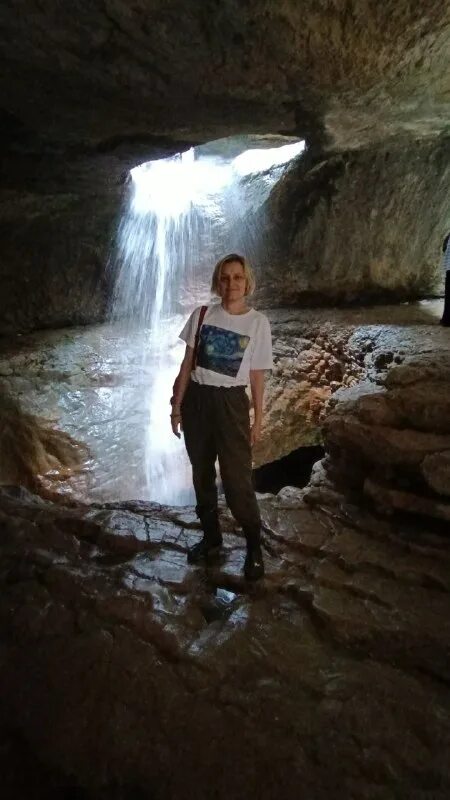 Потеряться в пещерах. Шульган таш верблюд. Спелеотуризм туризм в крыму. Спелеотуры в сочи. Пещера амбросио варадеро.