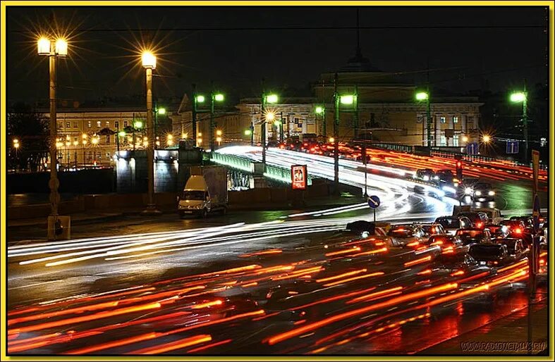 Обстановка на дорогах спб. Ночной Петербург дороги. Питер ночью дорога. Поток машин. Поток машин в Питере.