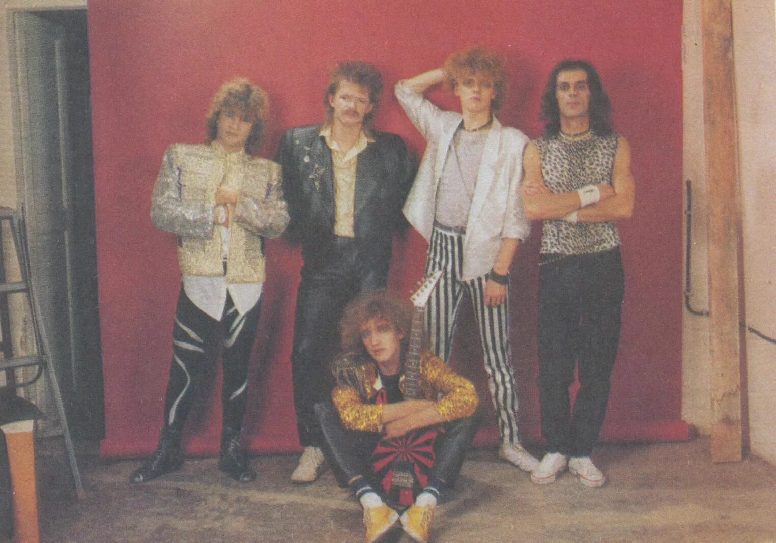 Земляне группа 1980. Состав группы земляне в 1983 году. Группа земляне. Земляне 1983 солист. Земляне группа 1980.