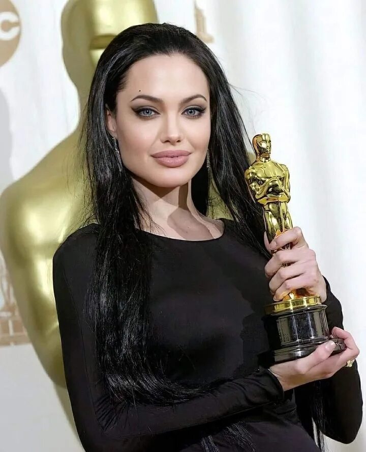 Анджелина джоли оскар. Анджелина Джоли. Анджелина Джоли 2000. Джоли Оскар. Анджелина Джоли на премии Оскар.