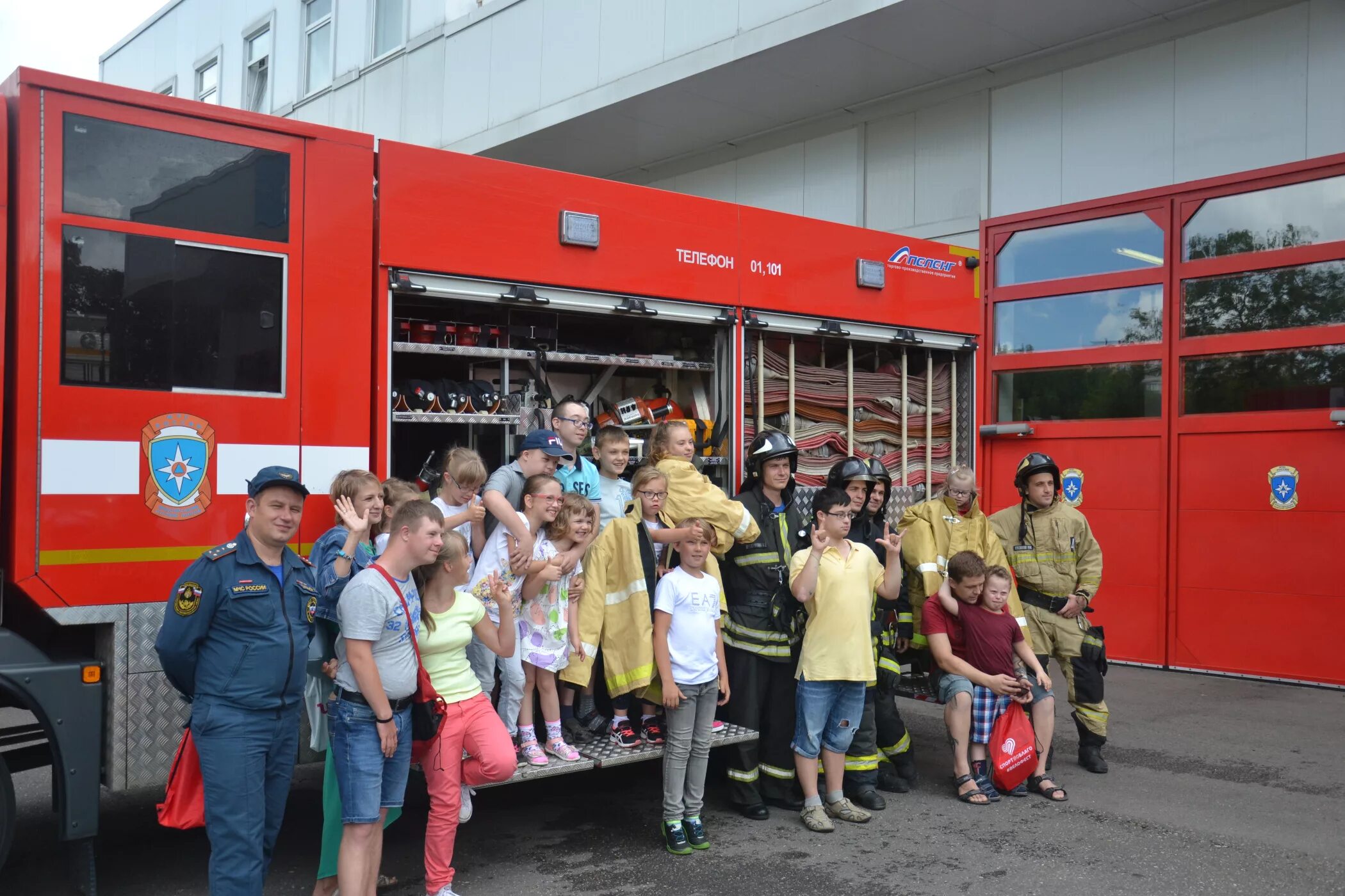 4 Пожарная часть Москва. 16 Пожарная часть Москва. МЧС экскурсии для детей Москва. 43 Пожарная часть Москва. Пч лка