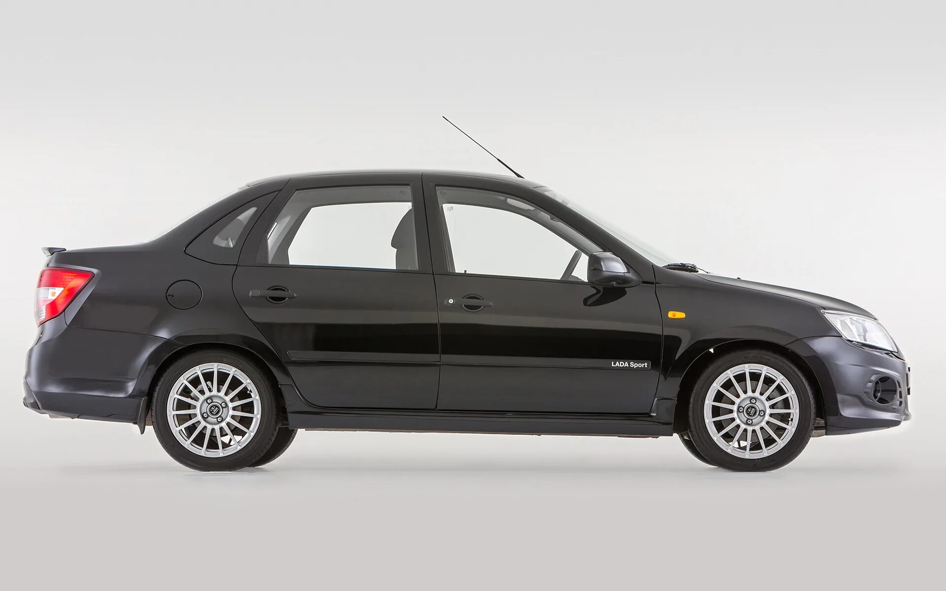 Лад 2011. Лада гранта седан 2190. lada granta sport 2013. лада гранта спорт 2013. ваз 2190 спорт.