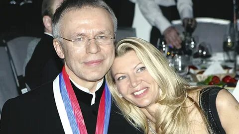 Сколько лет фетисову