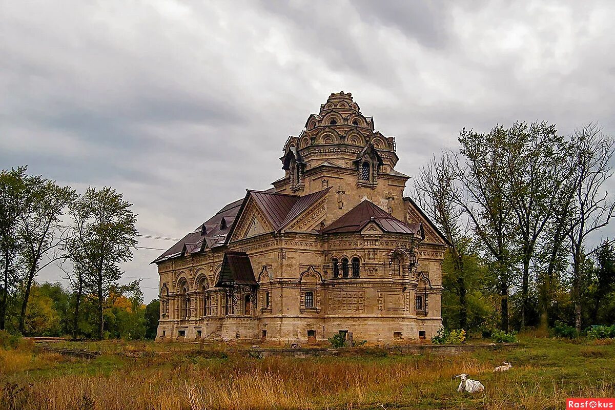 Храм дмитрия солунского березовка липецкая. Храм дмитрия солунского село. Храм димитрия солунского в липецкой области. Храм дмитрия солунского село. Храм в дорогощь белгородская область.