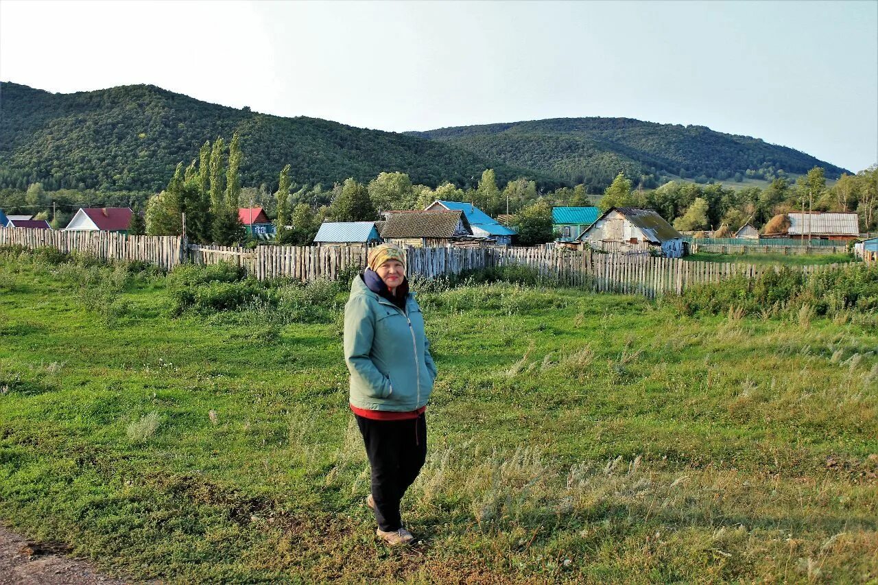 Типичный зианчуринский. Д Яндыганово Мишкинский район. Агурда Зианчуринский район. Зианчуринский район деревня Агурда. Природа Башкирии деревня Владимировка.