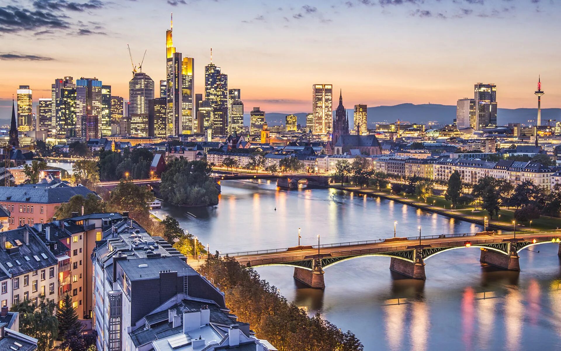 City frankfurt. City frankfurt. City frankfurt. Франкфурт город в германии. Франкфурт-на-майне.