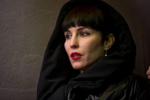 Женщина в чужой квартире