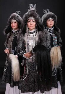 Якутский женский национальный костюм