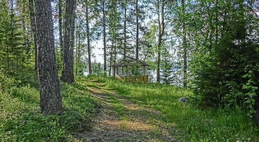 Яккима карелия. Хухоямяки карелия вокзал. Яккима озеро. Лахденпохья фото города. Жд станция яккима.