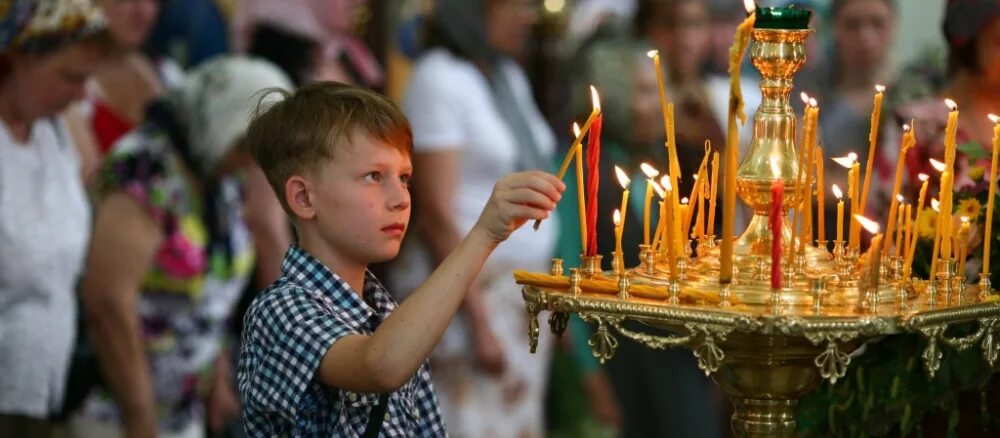 Какому святому поставить свечку