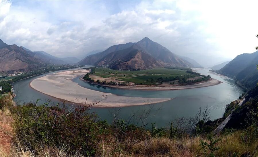 Где начало реки янцзы. Бассейн реки Янцзы. Бассейн реки Янцзы, Китай. Китай Хуанхэ и Янцзы. Долина реки Янцзы.