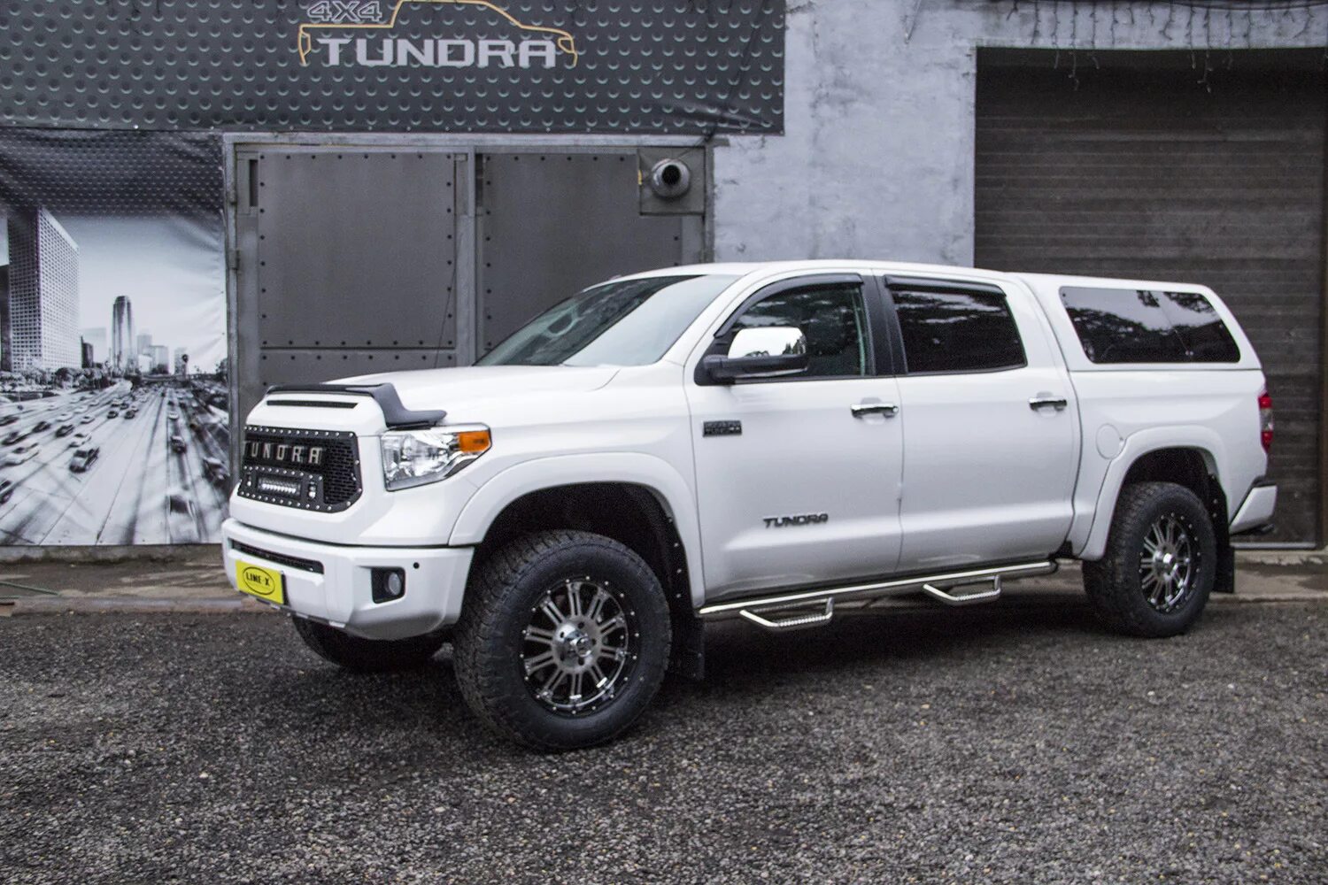 Тойота тундра платинум. Тойота тундра платинум 2014. Toyota Tundra 2016 Platinum. Toyota Tundra Platinum 2021 White. 4х4 tundra