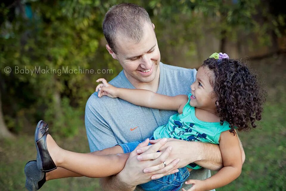 Real daddy daughter. Отец и дочь. Папина фотография и Мамина фотография. Личные фото папы с дочкой. Stepdaddy и дочь.