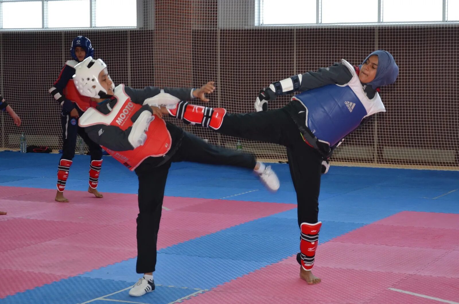 сборная спб среди юниоров. защита для тхэквондо. соревнования по тхэквондо в ханты-мансийске. юниор тхэквондо. арсенину софию taekwondo.