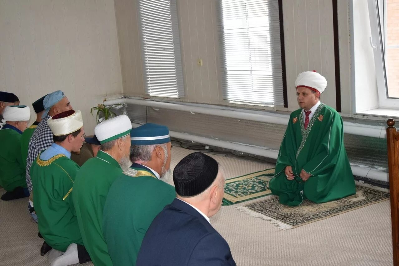 мечеть на тукаева в уфе имам. имам мечети ризван казань. фаиз хазрат. хазрат мечети. нияз хазрат закиров.