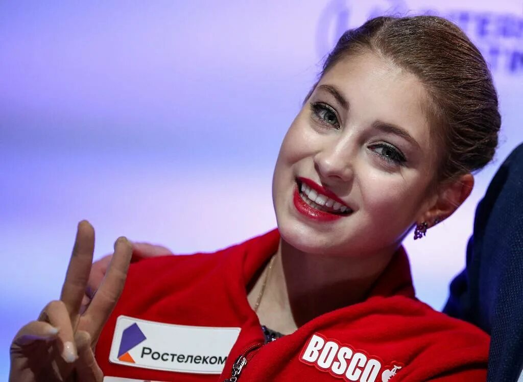 алена косторная 2018. алена косторная. алена косторная портрет. елена косторная фигуристка. алена косторная фигуристка 2022.