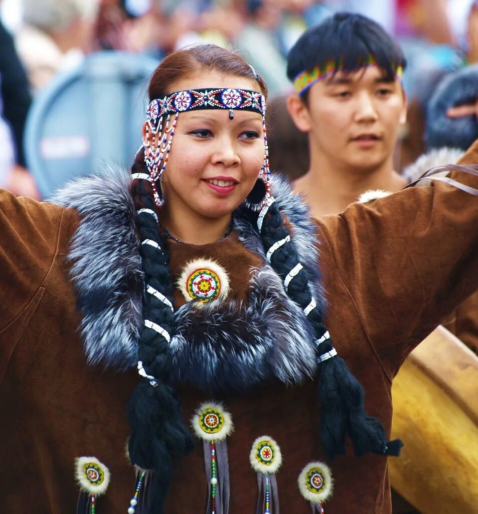 Индейцы и чукчи родственники. Аляска коренные жители. Нунивак эскимоски. Индейцы и эскимосы. Чукотские прически.