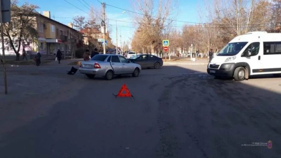 Автоавария в михайловском районе волгоградской области. Дтп михайловка сегодня. Дтп михайловка сегодня. Дтп михайловка сегодня. Дтп михайловка волгоградская область.