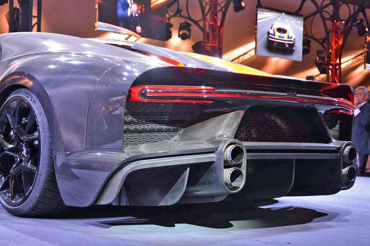 Гиперкар bugatti chiron super sport 300+. Bugatti chiron super sport 300. Bugatti chiron super sport 2020. Bugatti chiron super sport 300+. Bugatti chiron super sport 2021.