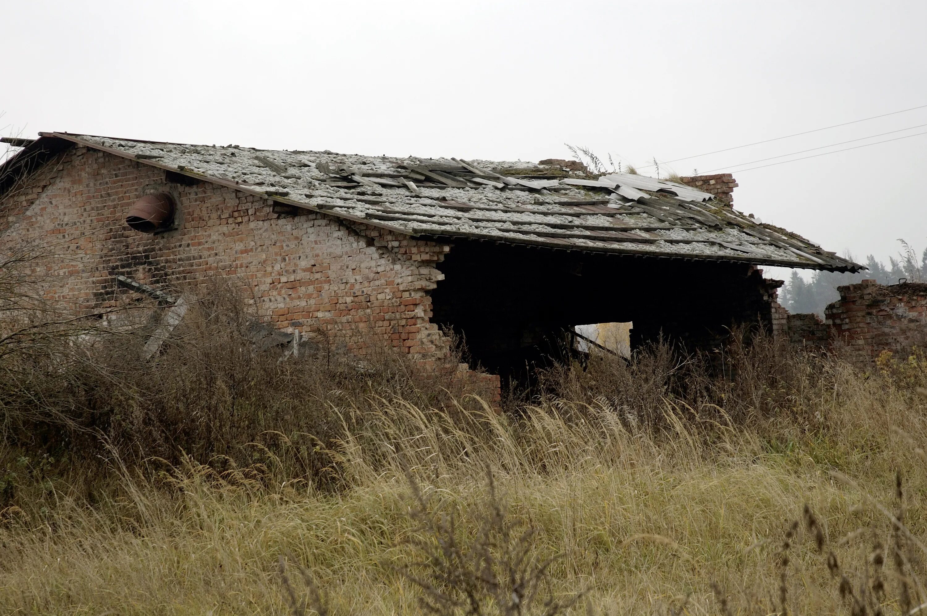 Abandoned Russian Village. Village Frozen abandoned. Villagers in an abandoned Village. Abandoned village