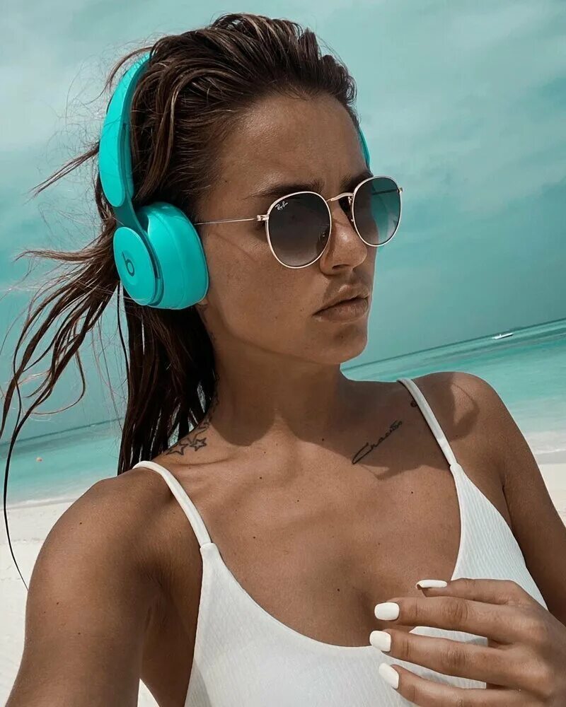 Zivert певица. Зиверт исполнительница. Zivert фото певицы. Зиверт певица. Zivert певица.