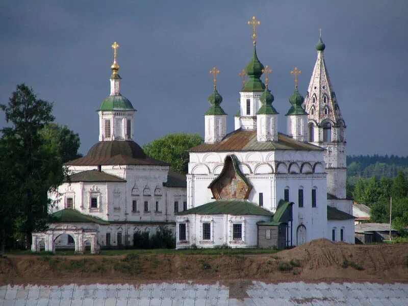 Главная слобода. Дымковская Слобода Великий Устюг. Храмы дымковской слободы Великий Устюг. Церковь на Дымково Великий Устюг. Церковь Дмитрия Солунского Великий Устюг.