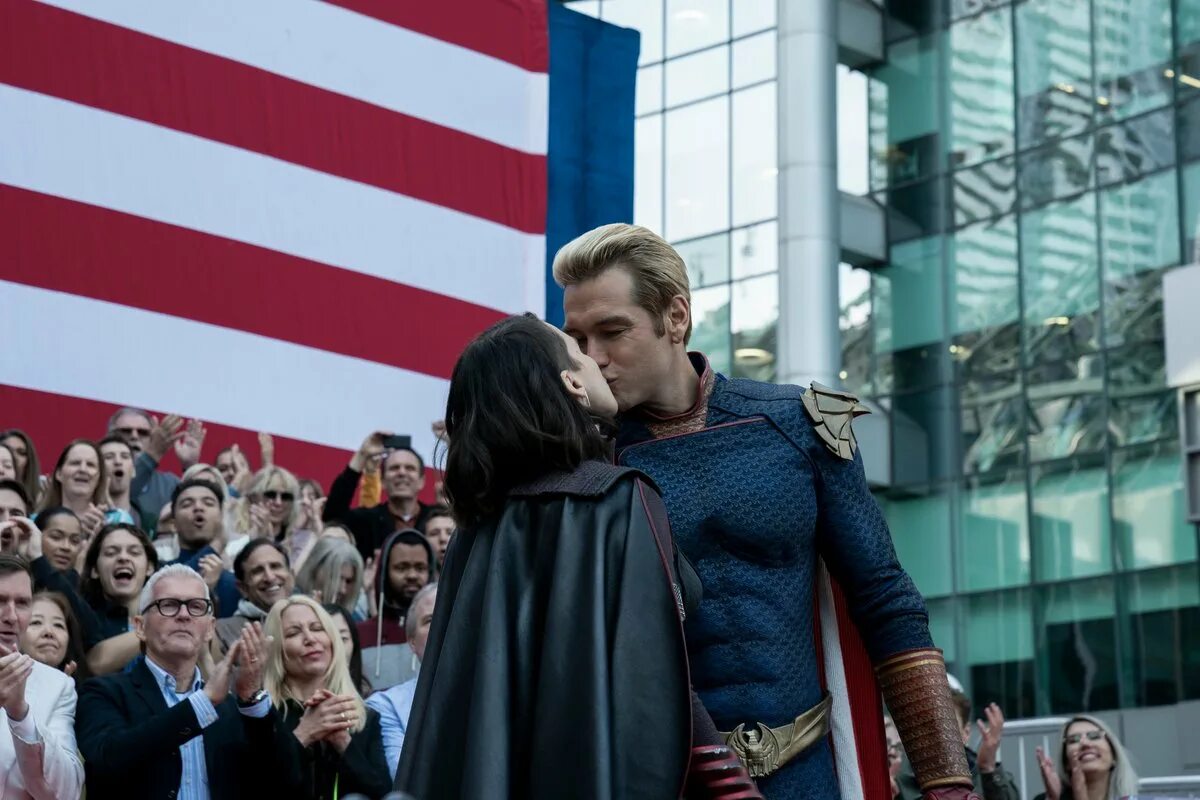 Пацаны сериал штормфронт. Хоумлендер и штормфронт. Королева мейв the boys. The boys хоумлендер. Клара / штормфронт.