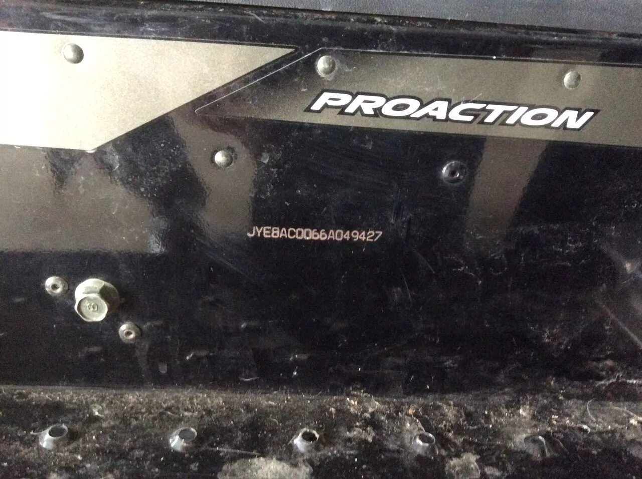 Vin номер grizzly 700. Номер рамы yamaha. Номер рамы мотоцикла ямаха 125 см. Номер рамы на yamaha gear. Табличка вин на мопед 50 кубов.