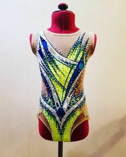 Желтый гимнастики купальник