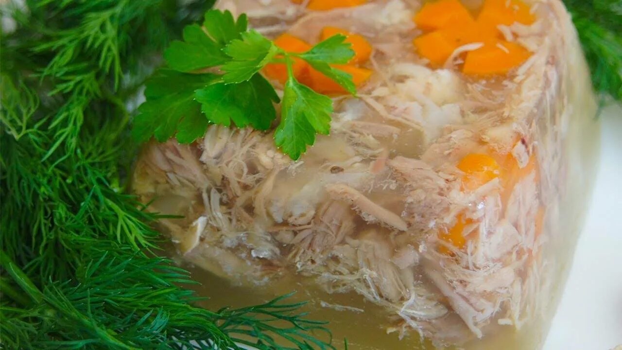 Как варить холодец из курицы рецепт. Наталья калинина холодец. шурашан студень (студень с крупой). холодец. холодец куриный.
