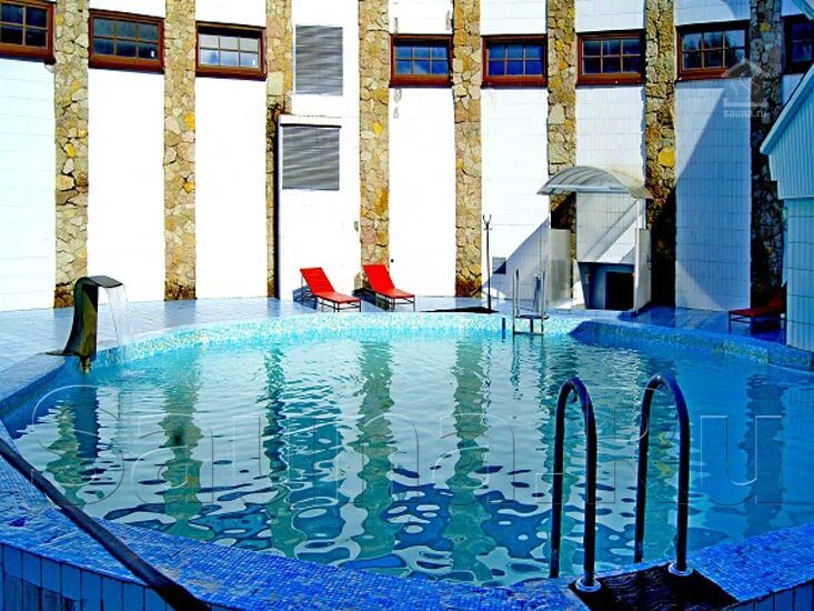 29 а. Круглая баня на площади мужества. Круглые бани спб площадь мужества. Батенинские бани круглые бани. Карбышева, д.