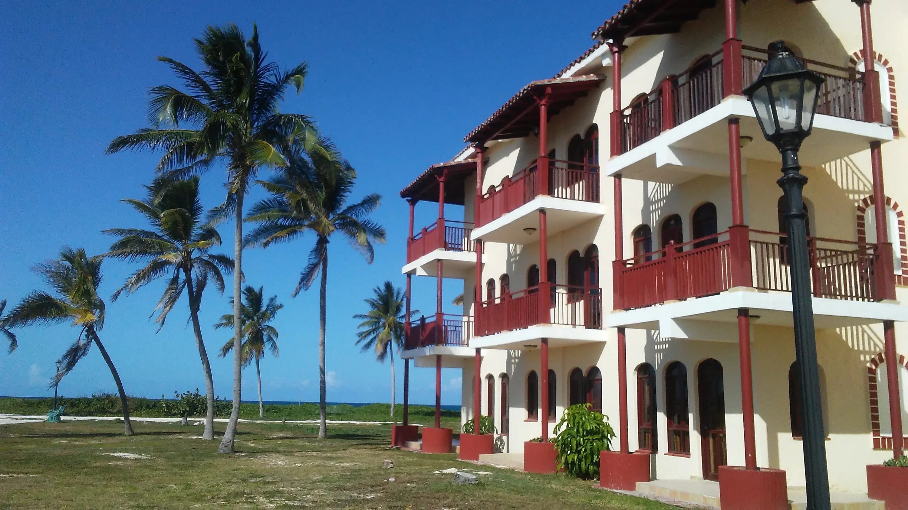 Куба отели на кайо. Отель колониаль Кайо Коко Куба. Colonial Cayo Coco 4 Куба. Отель на Кубе Muthu Colonial Cayo Coco. Colonial Cayo Coco 4* Куба, Хардинес-дель-Рей.