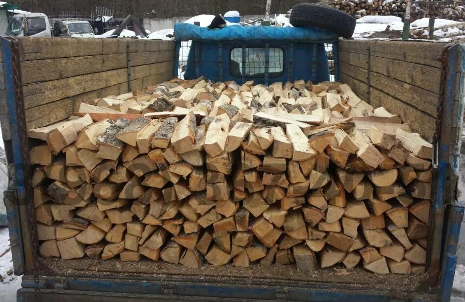 Сколько стоит расколоть дрова. 10 Кубов дров. Дрова навалом. 7 Кубов дров. Дрова камерной сушки.