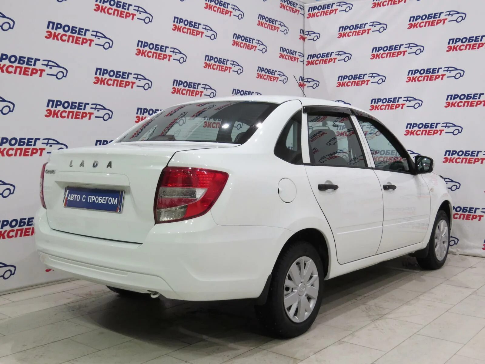 гранта 1 год выпуска. лада гранта седан 1 поколение. лада гранта седан 1 поколение 2013 года. Lada granta 2013. лада гранта r13.