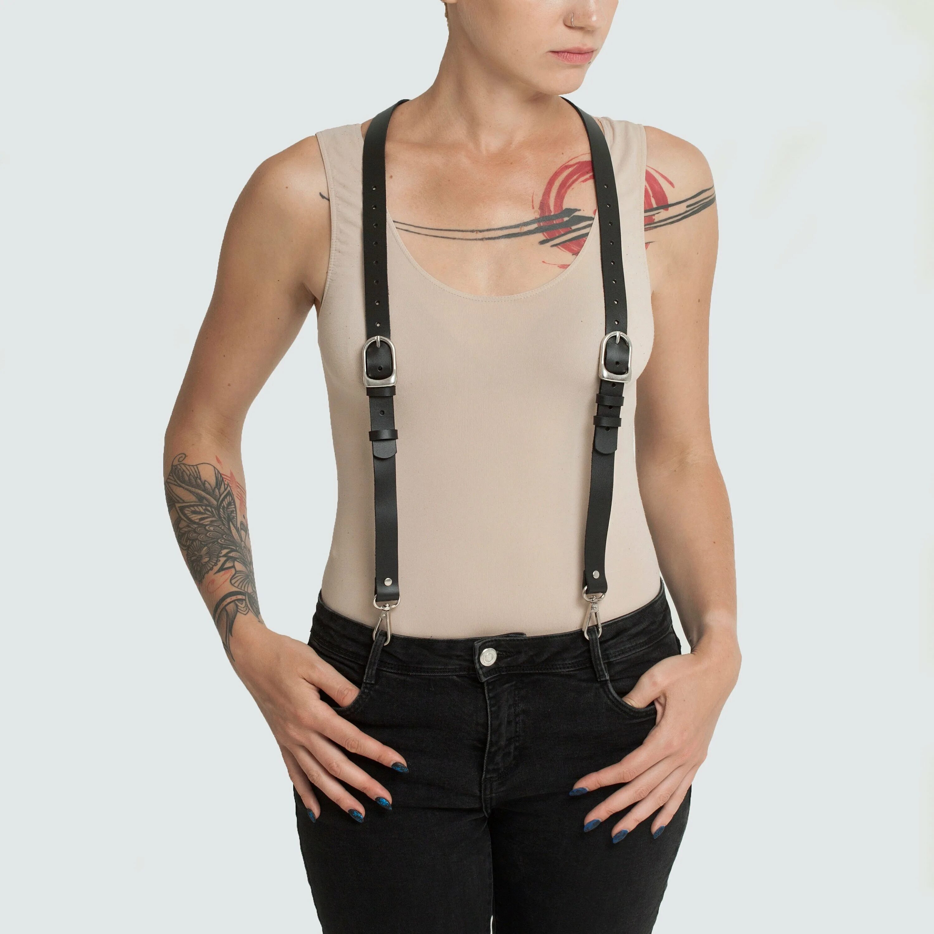 Покажи подтяжки. Chums подтяжки подтяжки Dakine Holdem Suspenders. Подтяжки женские. Кожаные подтяжки женские. Женские подтяжки для джинсов.