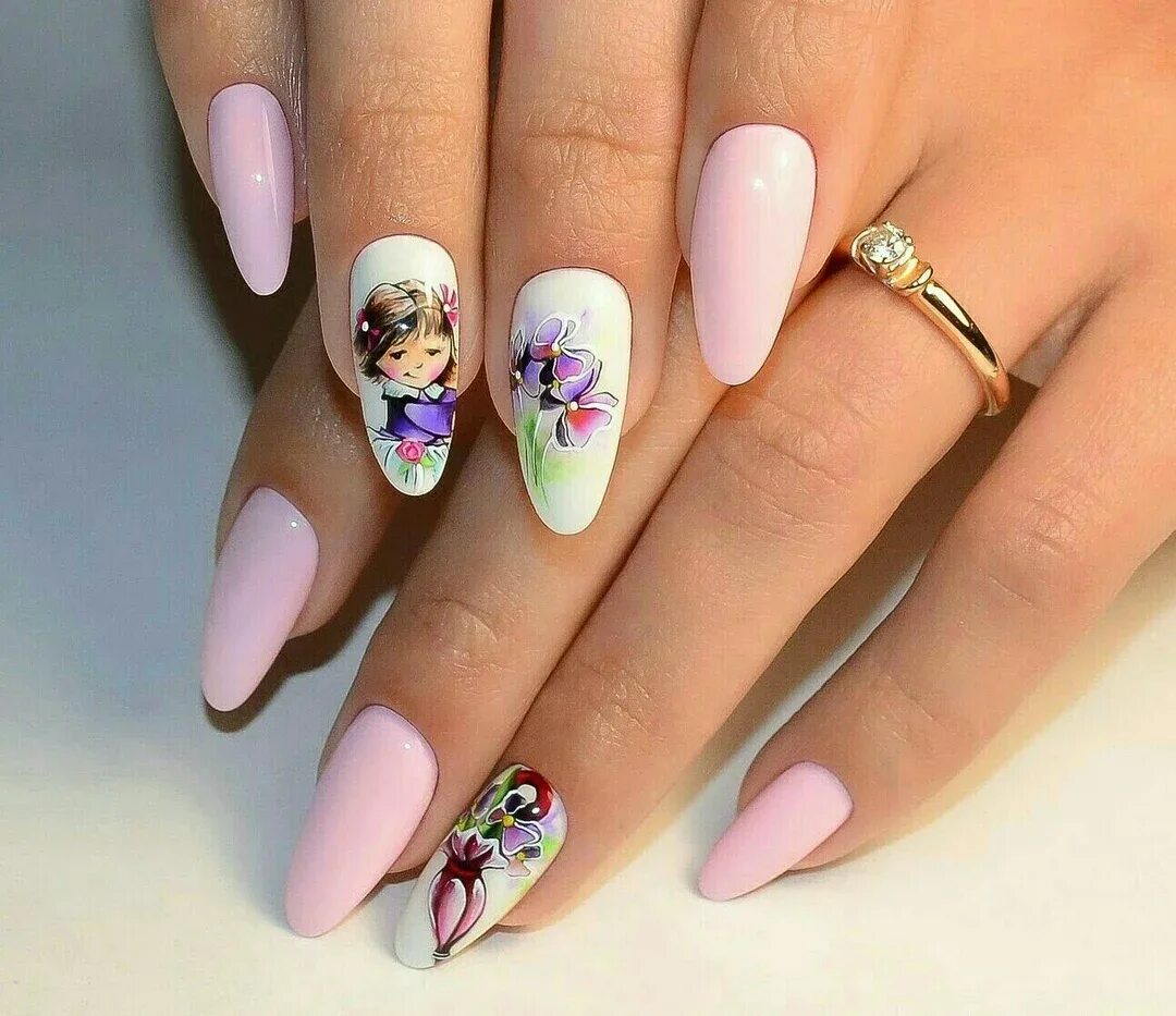 роспись на ногтях. маникюр с цветочками на ногтях. роспись на ногтях. ручная роспись ногтей. китайская роспись.