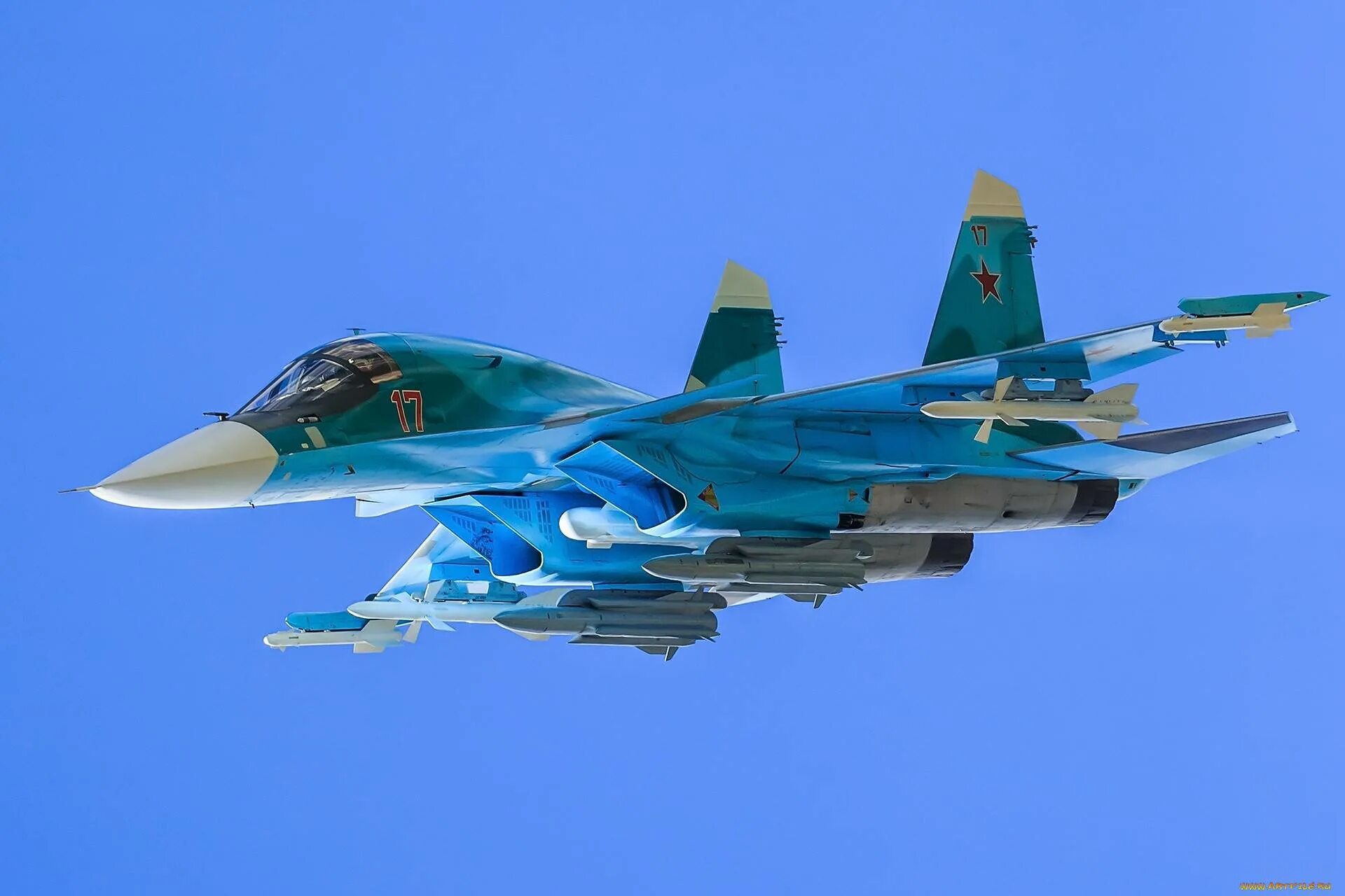 Истребитель оружие. Истребитель-бомбардировщик Су-34. Су34 самолет ВВС России. Су-34м. Су-34 пушка.