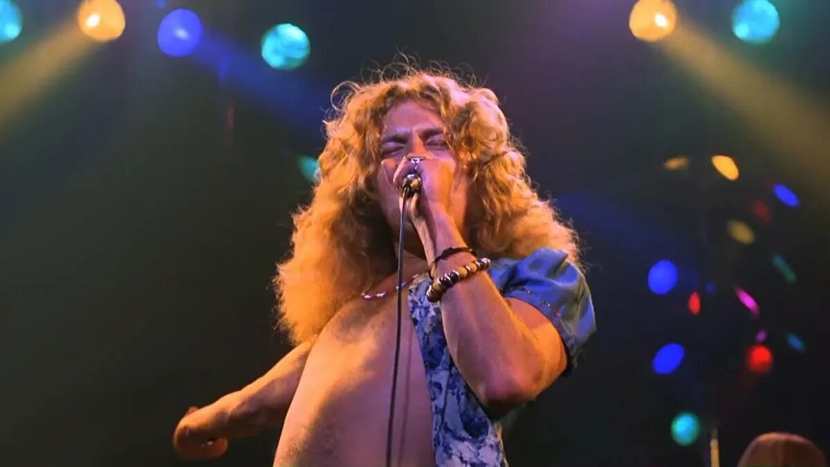 Led zeppelin 1973. Robert plant led zeppelin. солист лед зеппелин.