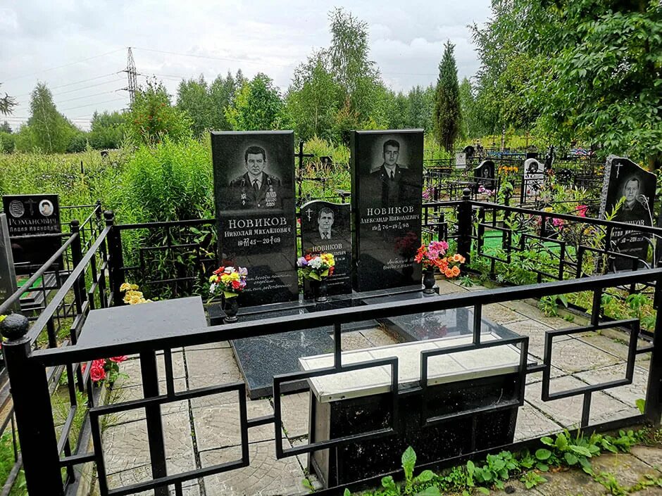 Почётное кладбища. Образцовское кладбище. Кладбище в европе. Почетное кладбище. Почетное кладбище.