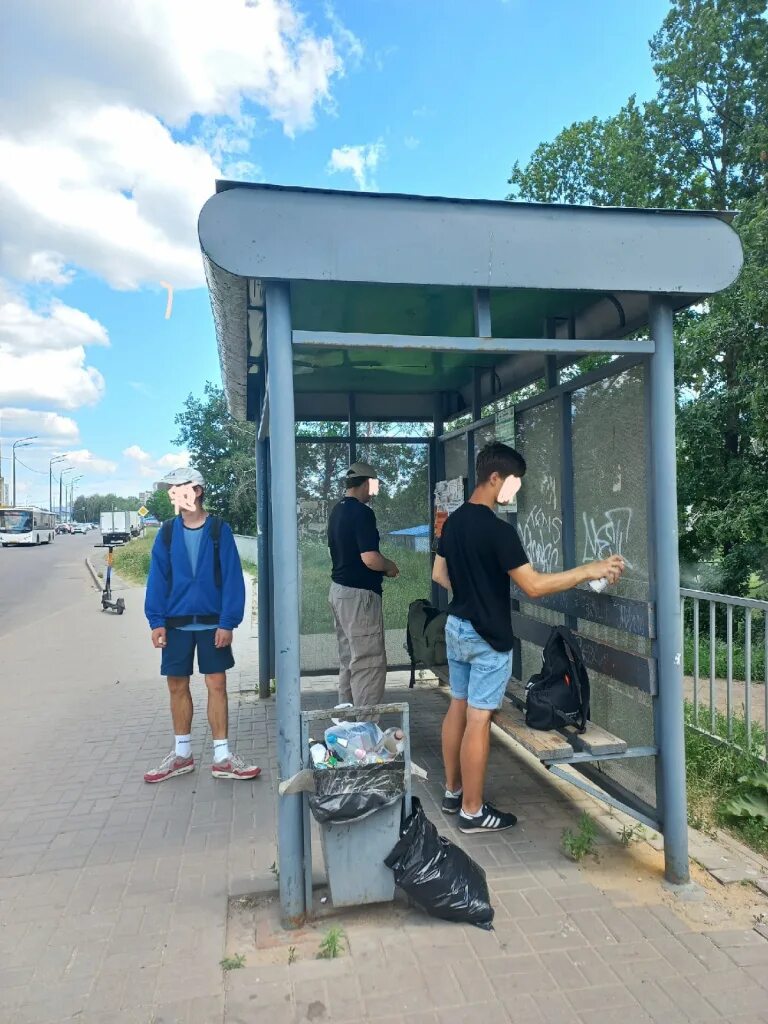 Современные автобусные остановки. Умные остановочные павильоны. Остановка юных натуралистов Липецк. Остановка Елецкая. Остановиться в липецке