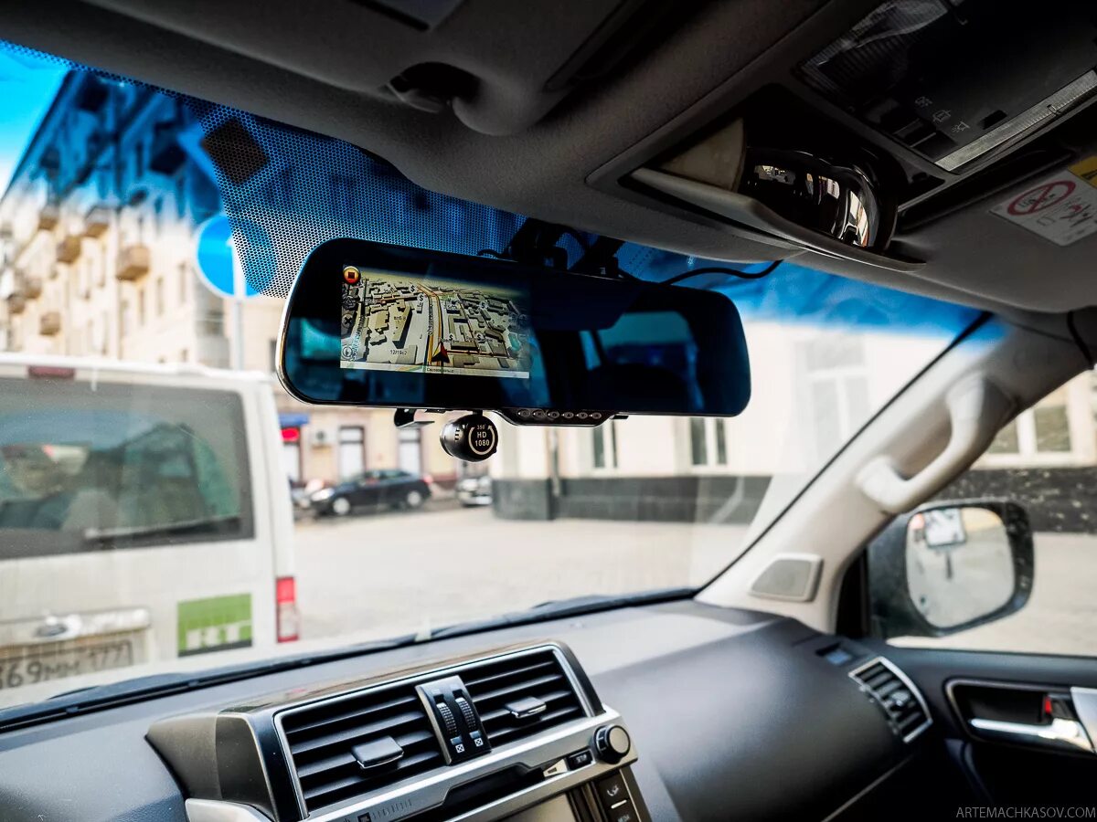 гаджеты на лобовое