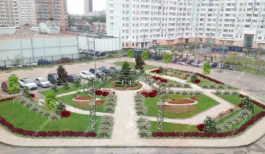 Дворы хабаровска. Площадь блюхера хабаровск реконструкция проект. Первые пруды хабаровск. Реконструкция города. Городской парк амурск.