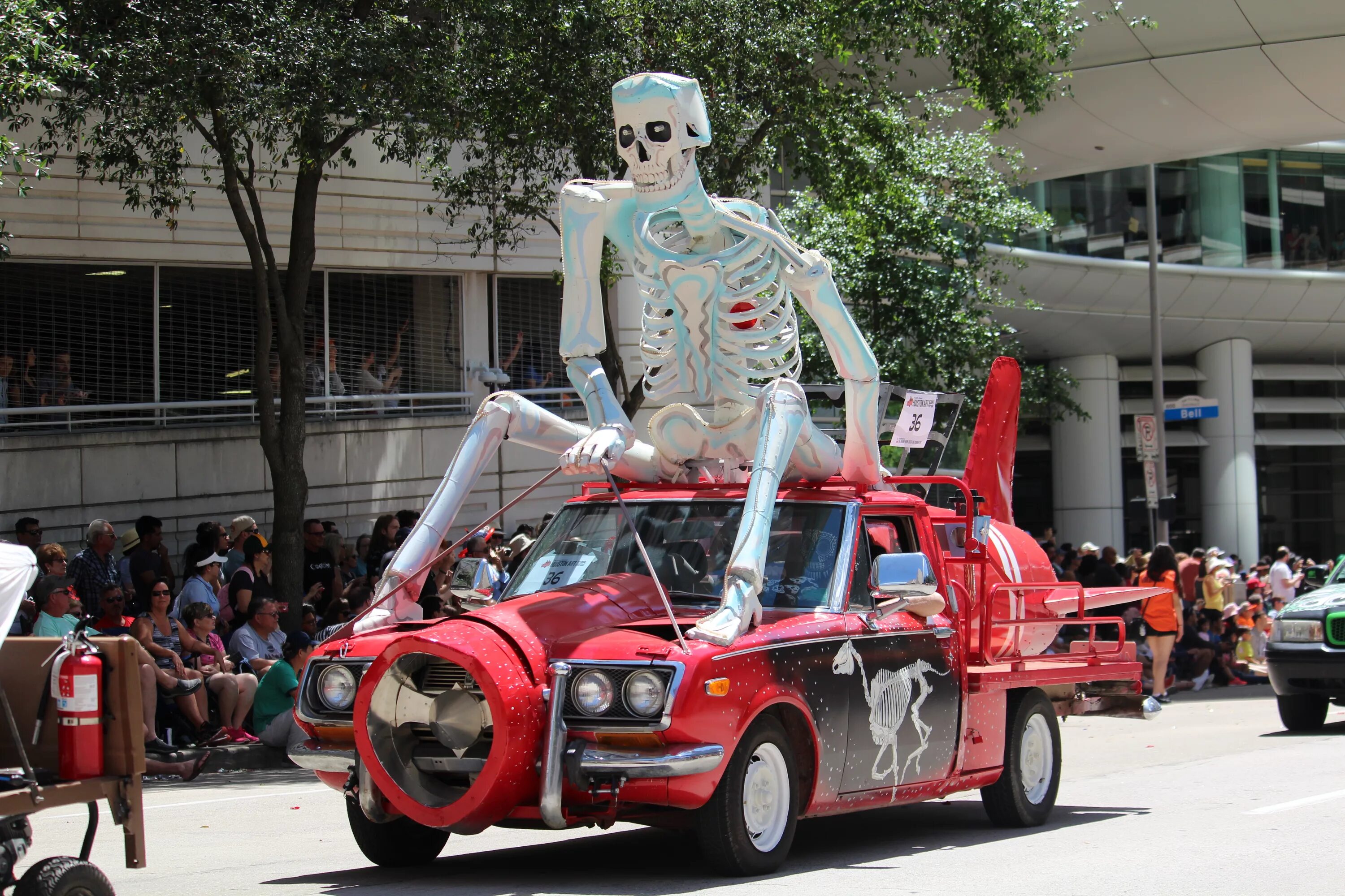 Танк в городе арт. День победы арты. С днем победы. Армия империи будущего. Коронация праздник город арт фэнтези.