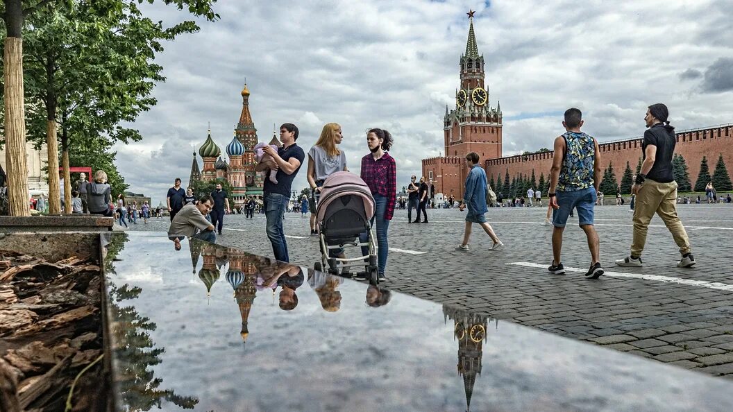 Невероятная москва. Москва глазами жителей. Туристы в России. Москва глазами москвичей. Россияне фото.