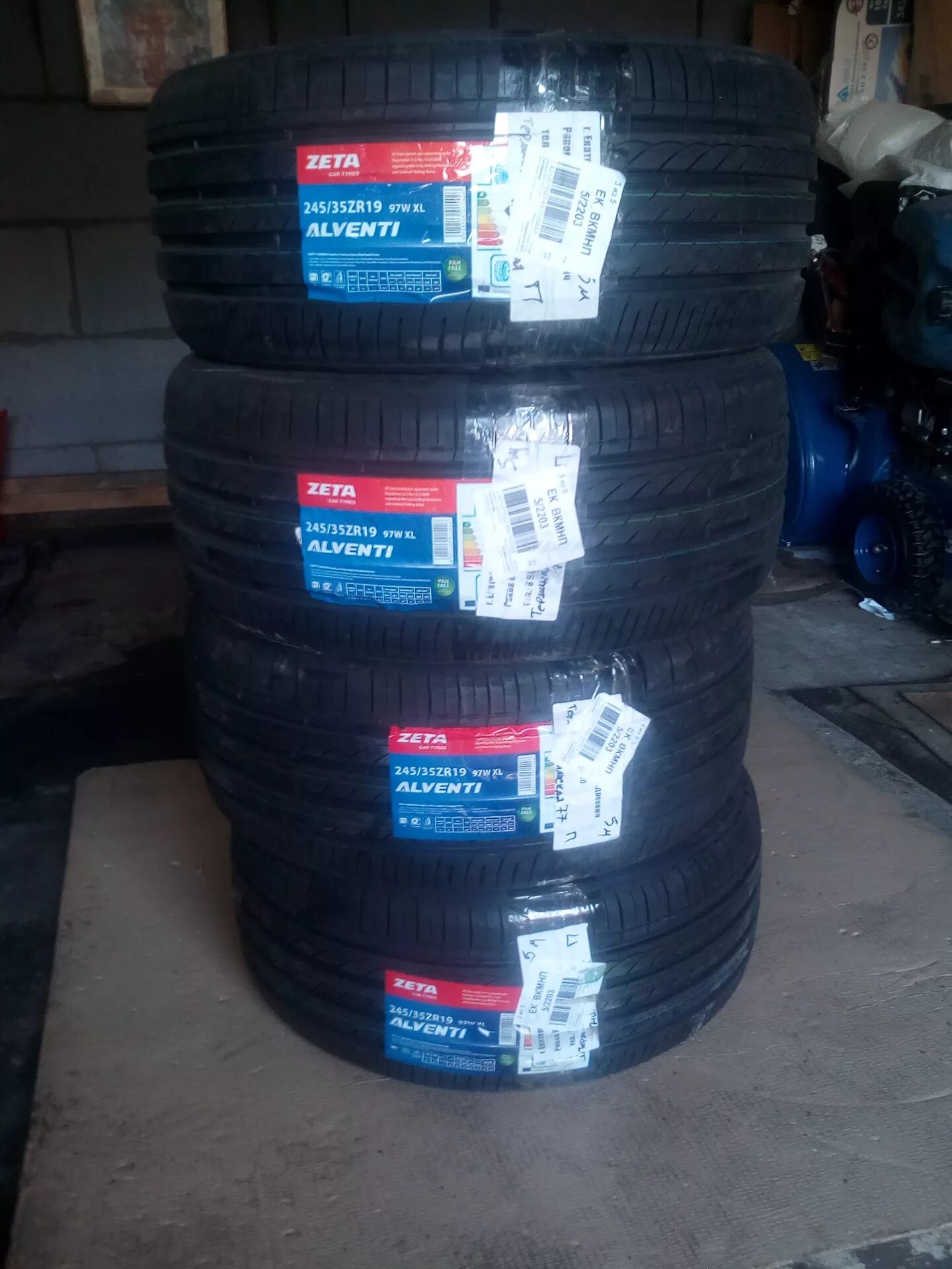 Шины zeta отзывы. Zeta Alventi 245/40 r20. Шины Zeta Alventi 235/40 r19. Резина Zeta Alventi. Zeta Alventi 285/35 r20.