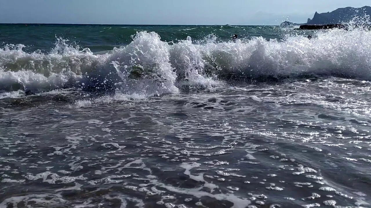 Ютуб черное море. Черное море. Черное море волны. Море черное море. Большие волны на черном море.